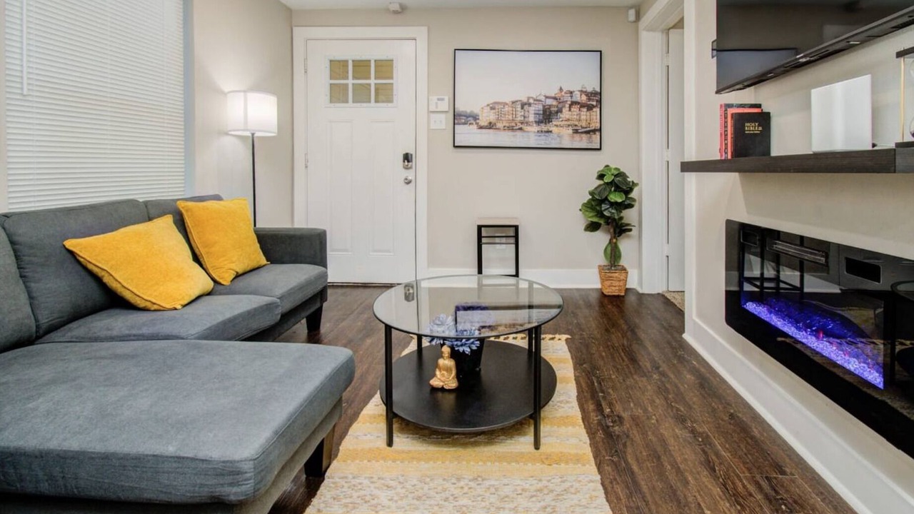 Photo of Livingroom in Greater East End