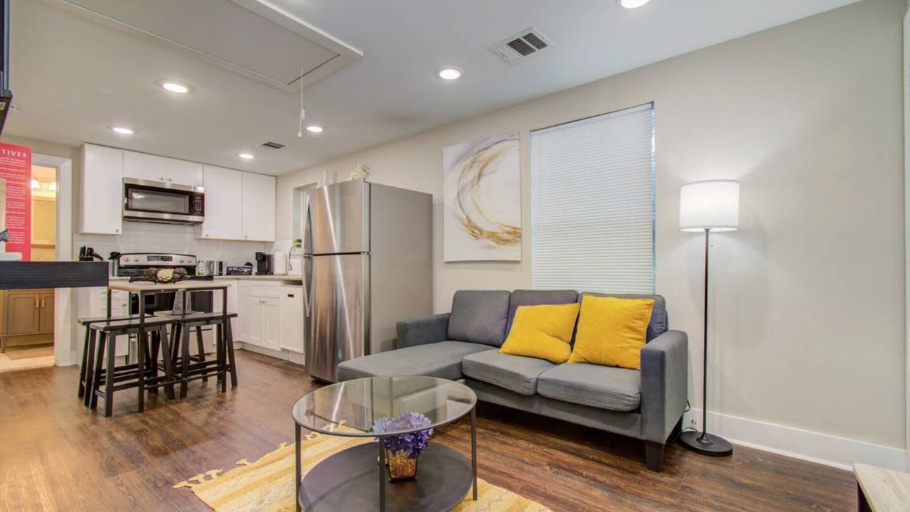 Photo of Livingroom in Greater East End