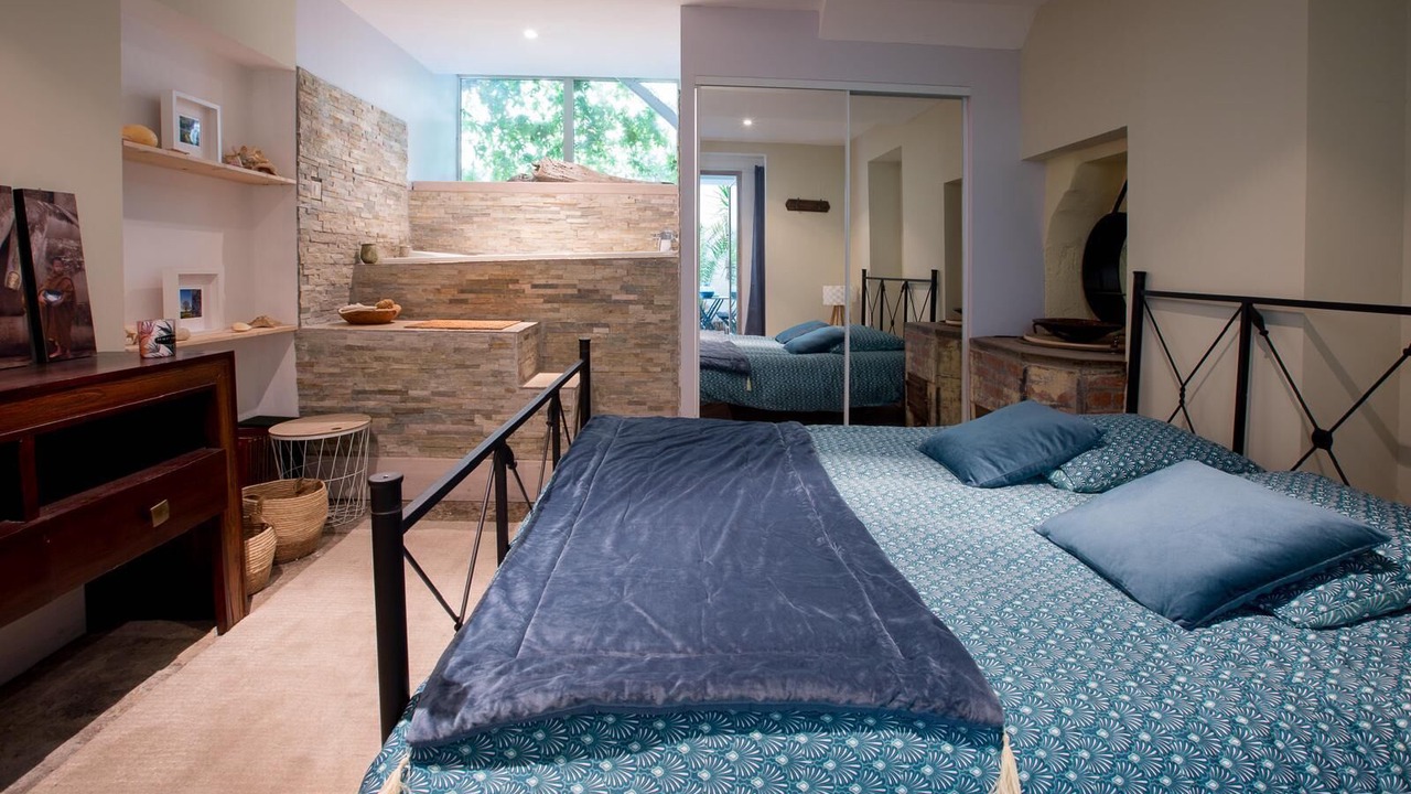 Photo of Bedroom in Savigny-les-Beaune