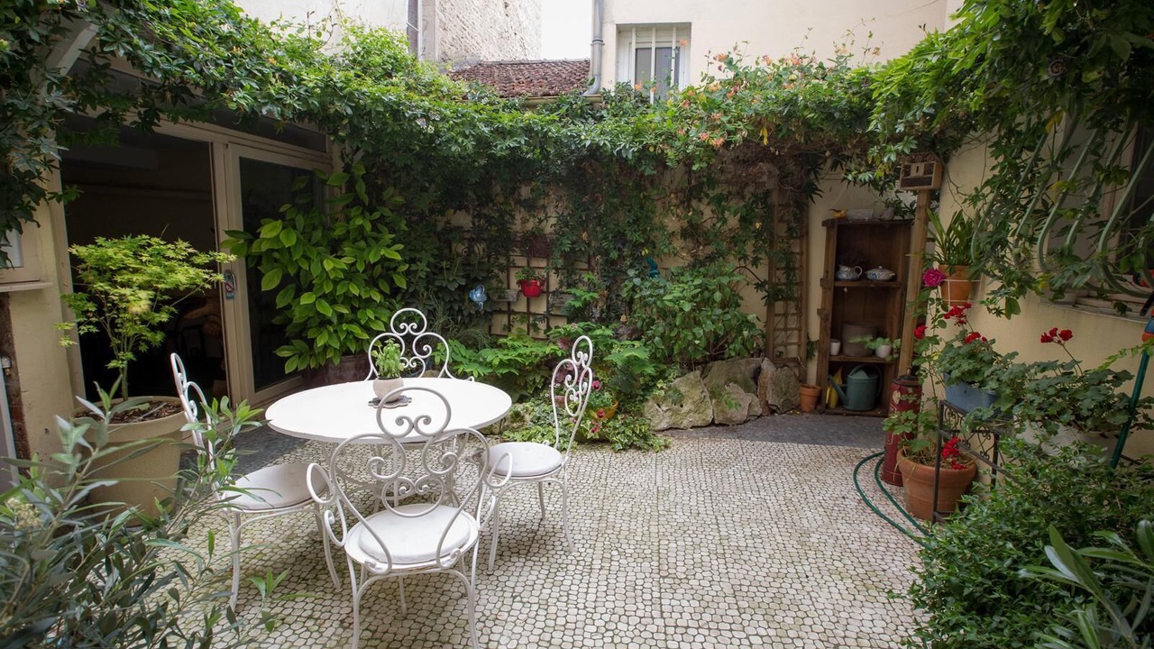 Photo of Outdoor in Savigny-les-Beaune