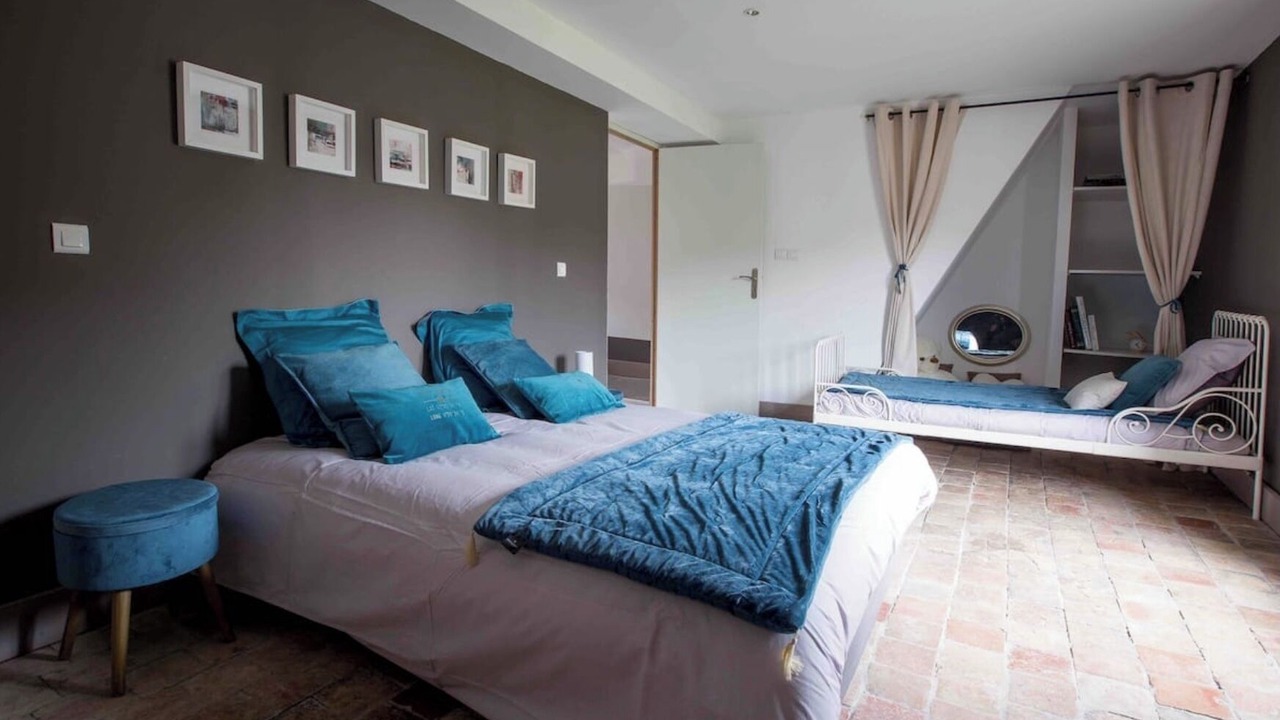 Photo of Bedroom in Savigny-les-Beaune