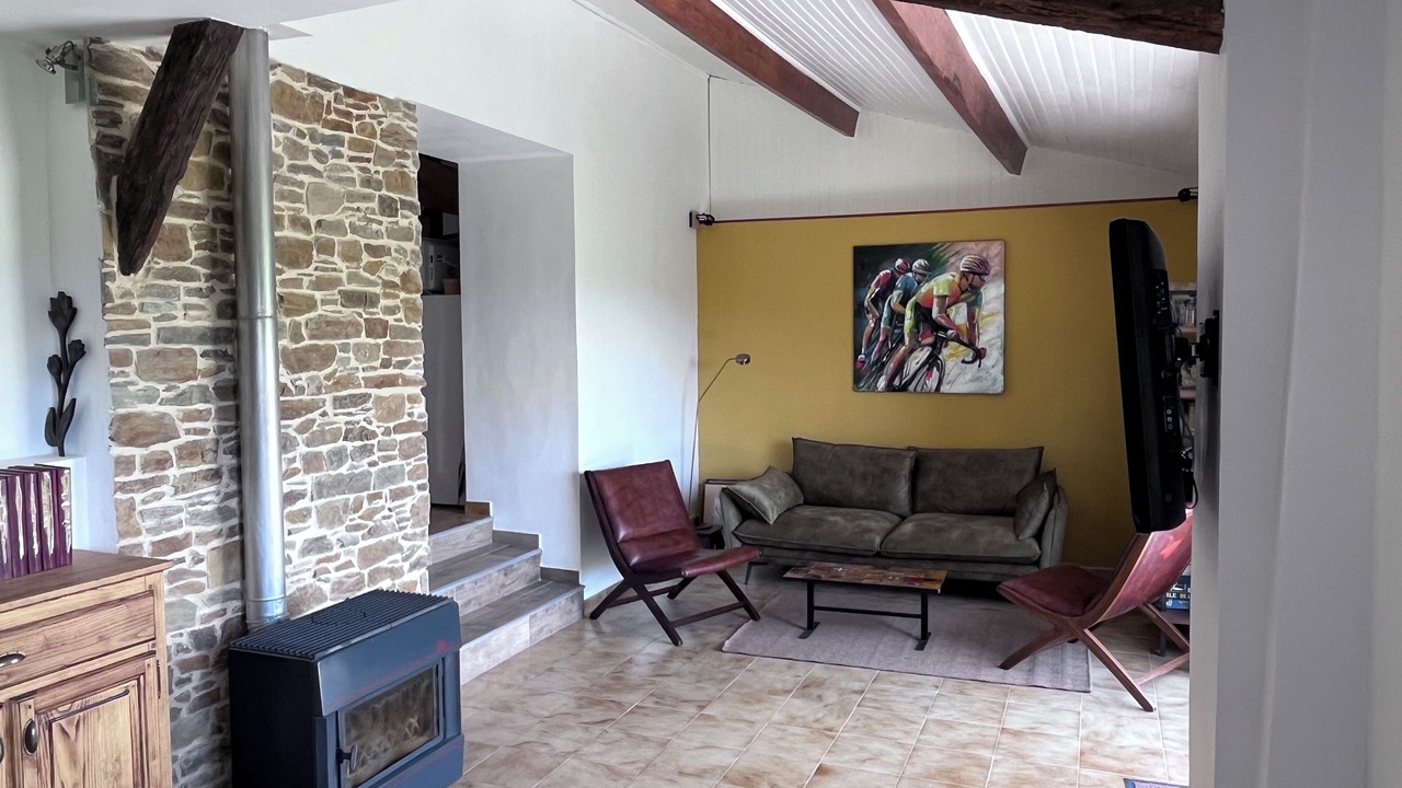 Photo of Livingroom in Montdardier