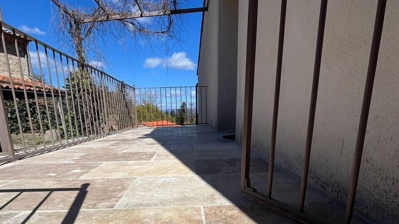 Photo of Patio Balcony in Montdardier