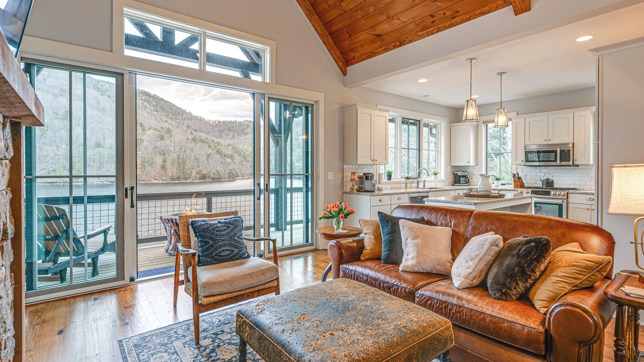 Photo of Livingroom in Bear Lake Reserve