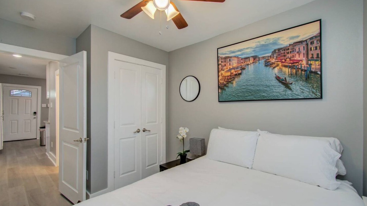 Photo of Bedroom in Greater East End
