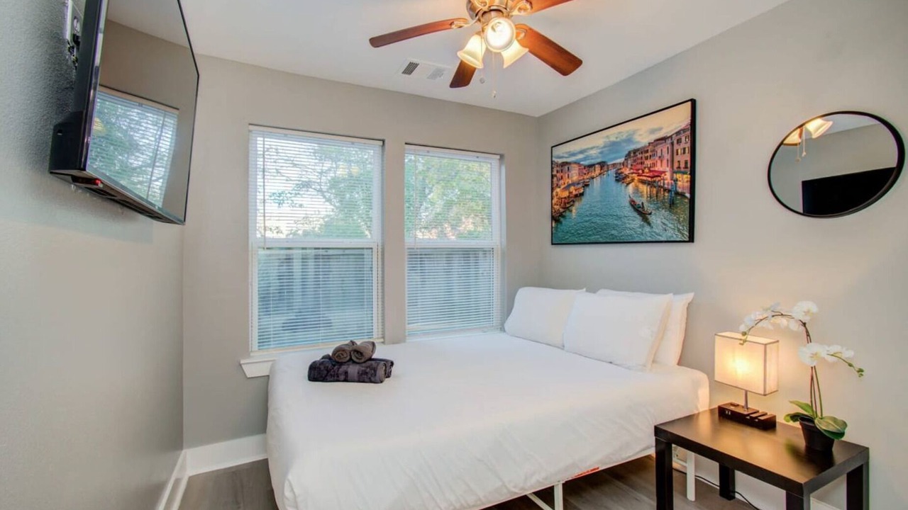 Photo of Bedroom in Greater East End