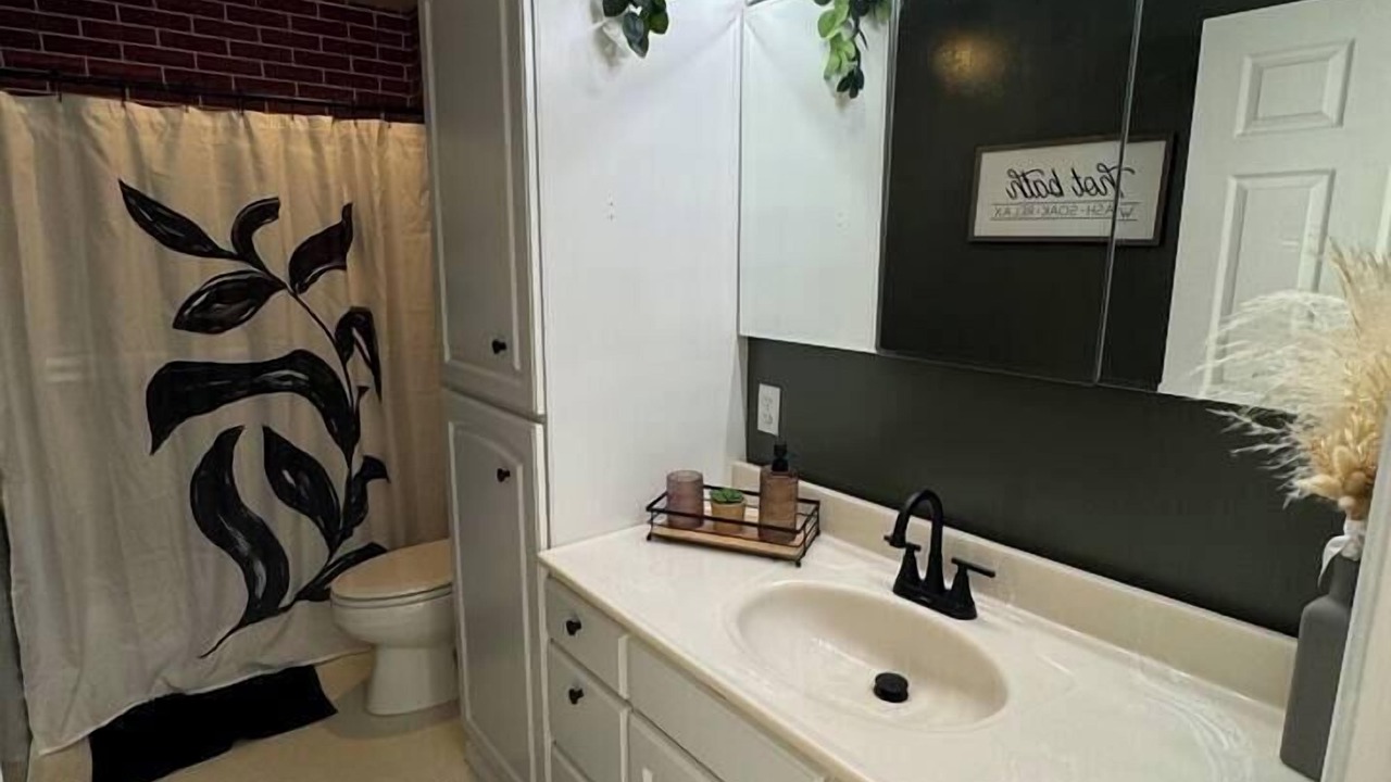 Photo of Others in Lakeview