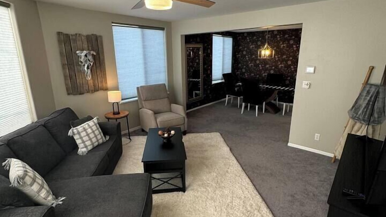 Photo of Bedroom in Lakeview