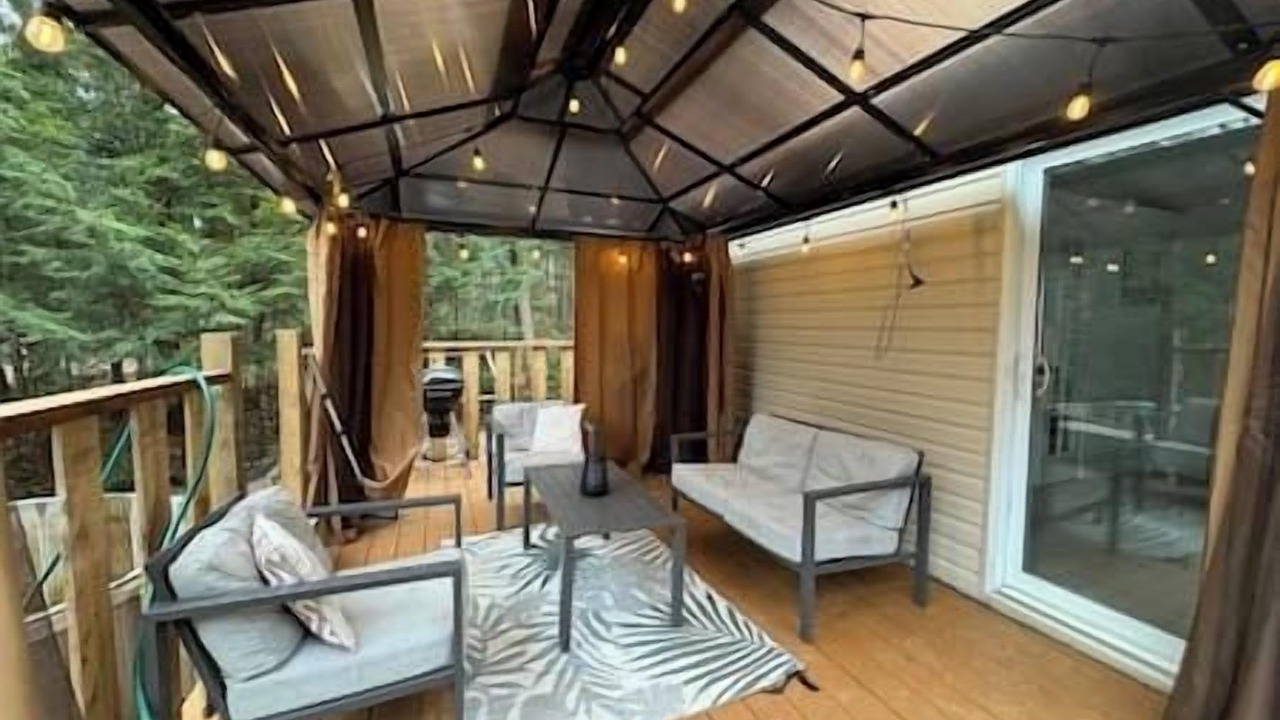 Photo of Patio Balcony in Kawartha Lakes