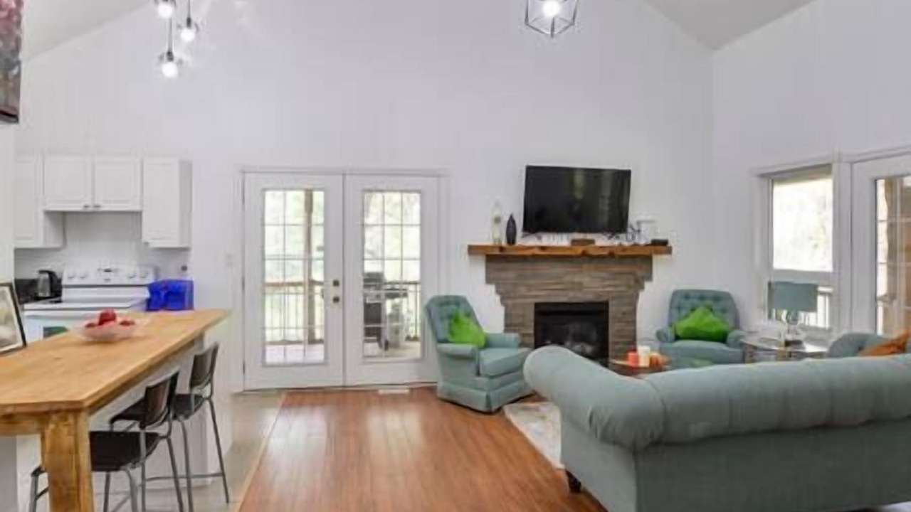 Photo of Livingroom in Sebright
