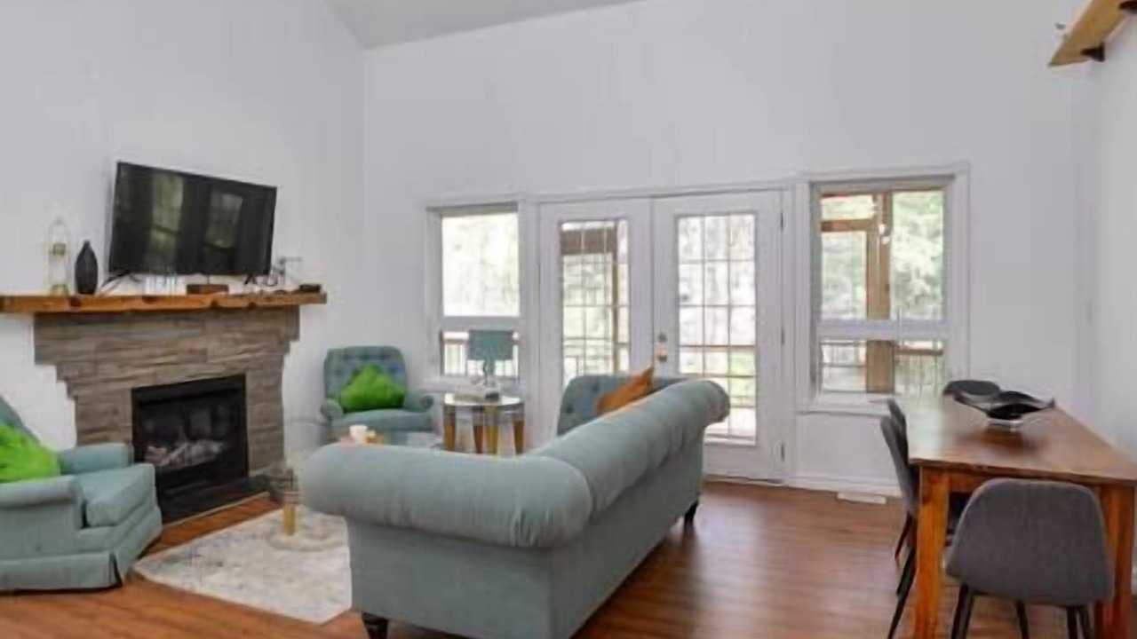 Photo of Livingroom in Sebright