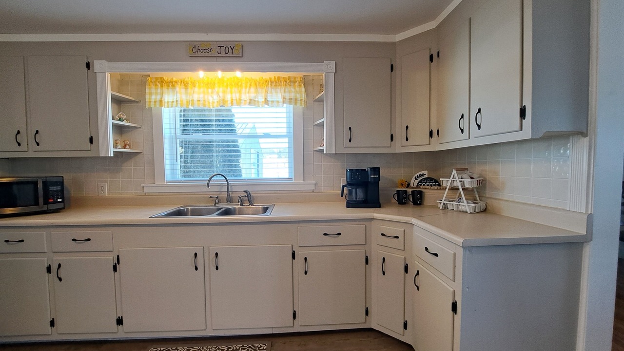 Photo of Kitchen in Town of Reading