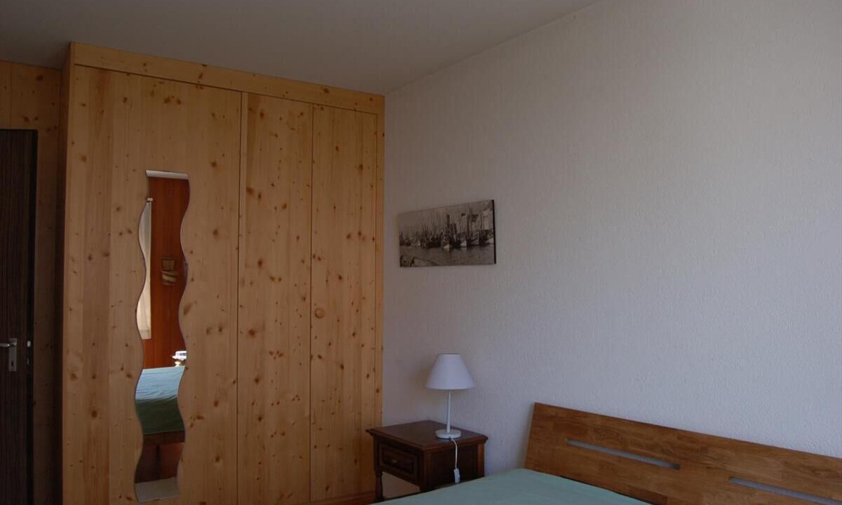 Photo of Bedroom in Noes
