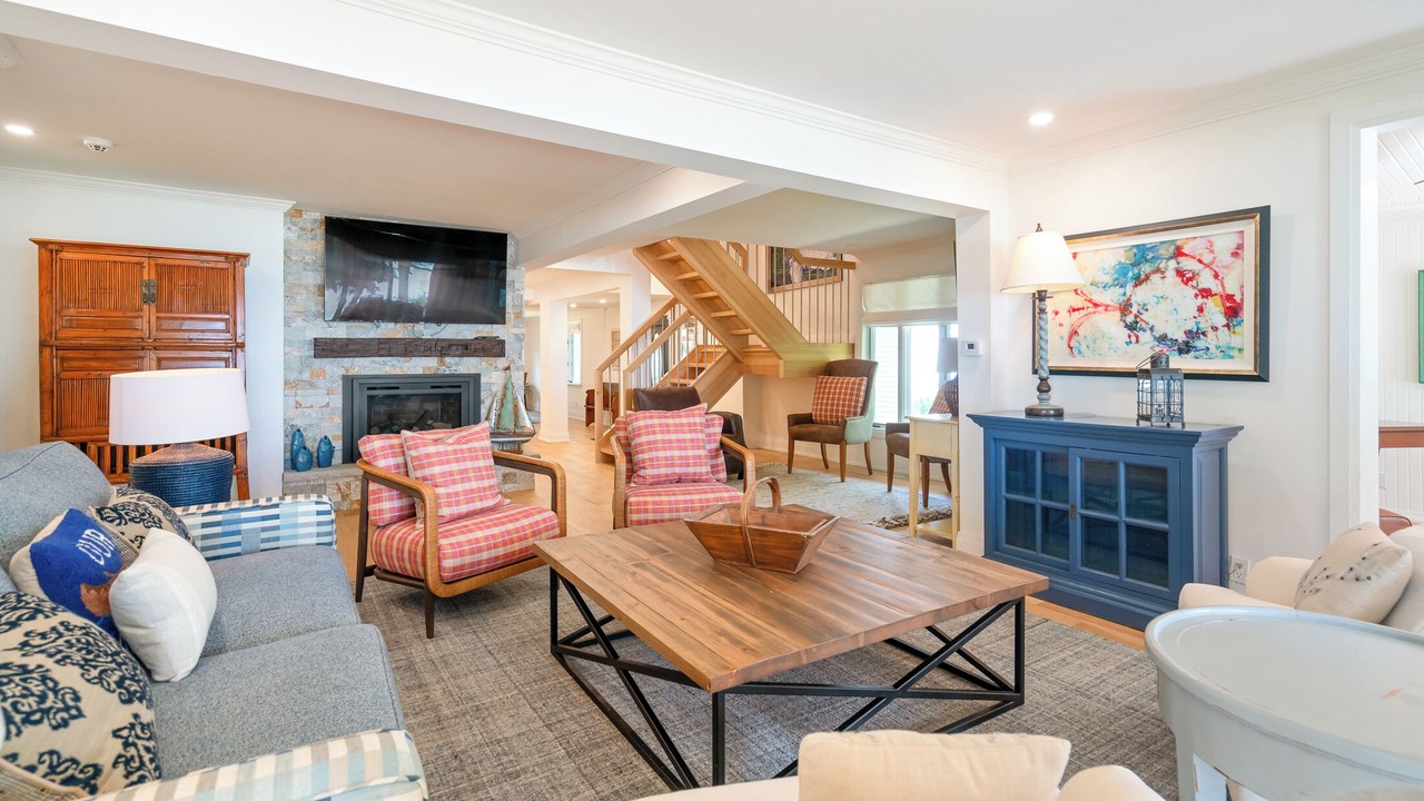 Photo of Bedroom in Waverly Beach