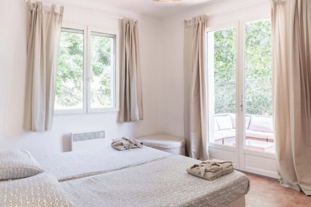 Photo of Bedroom in Siran