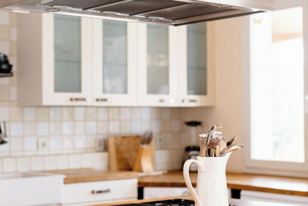 Photo of Kitchen in Prades-sur-Vernazobre