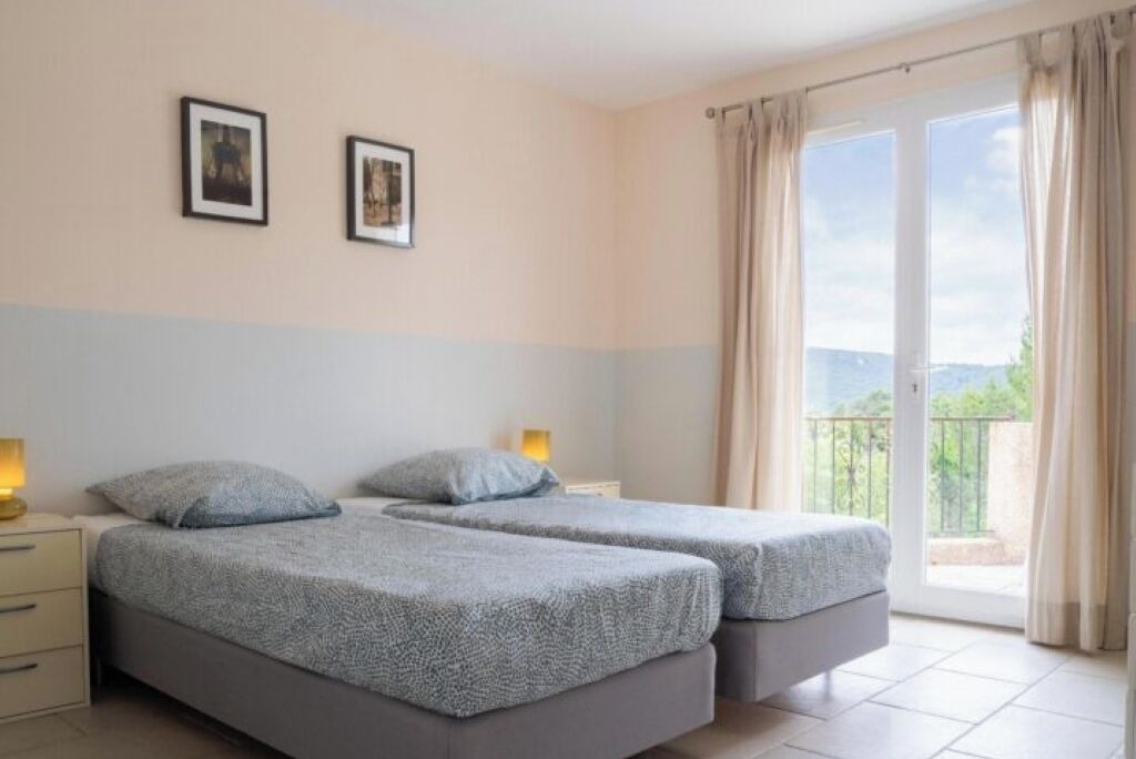 Photo of Bedroom in Prades-sur-Vernazobre