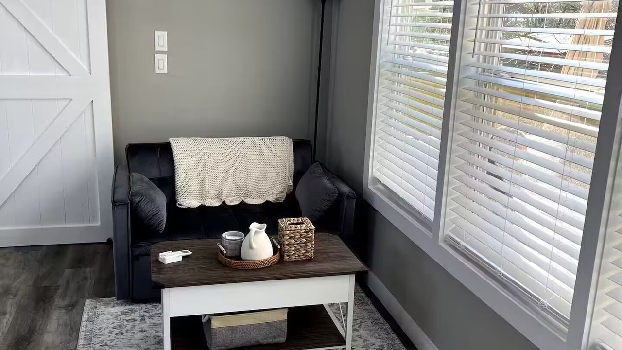 Photo of Livingroom in Tyler