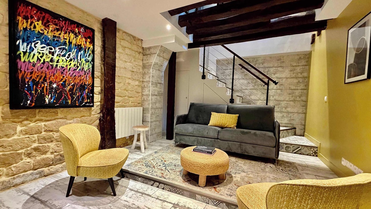 Photo of Livingroom in Arts-et-Metiers