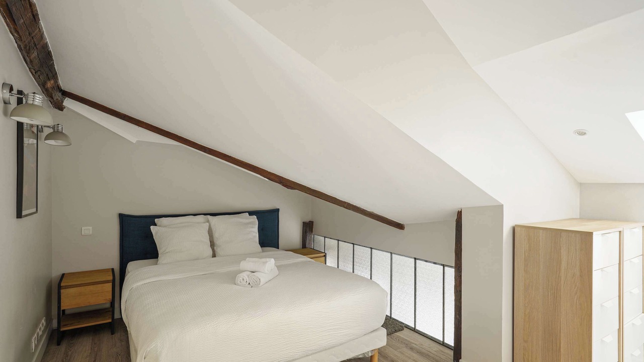 Photo of Bedroom in Arts-et-Metiers