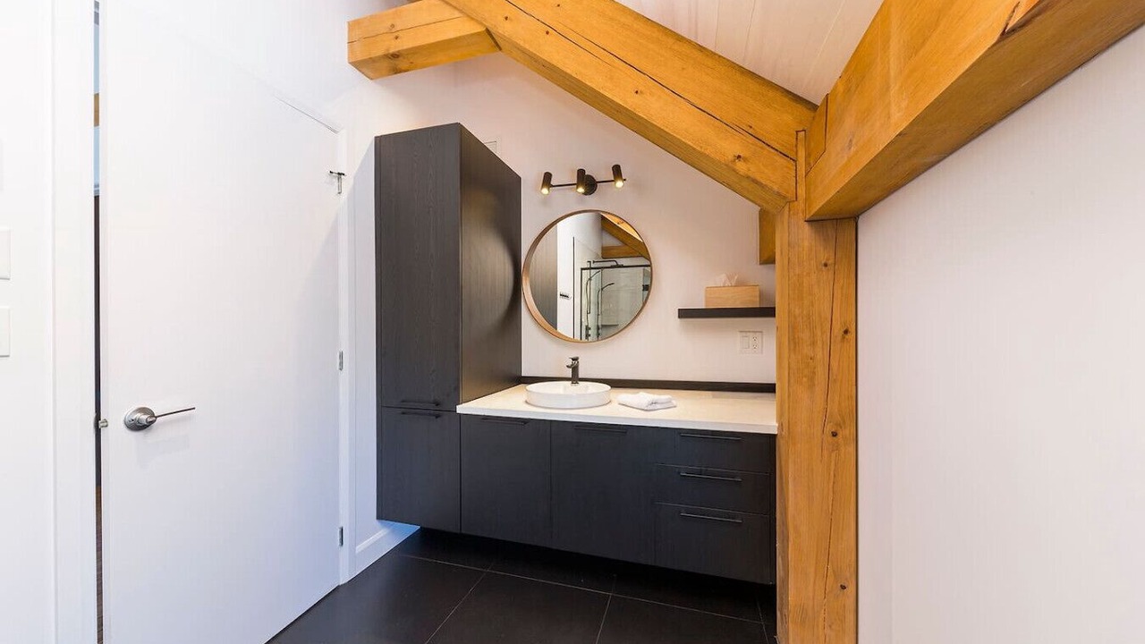 Photo of Bathroom in Petite-Riviere-Saint-Francois