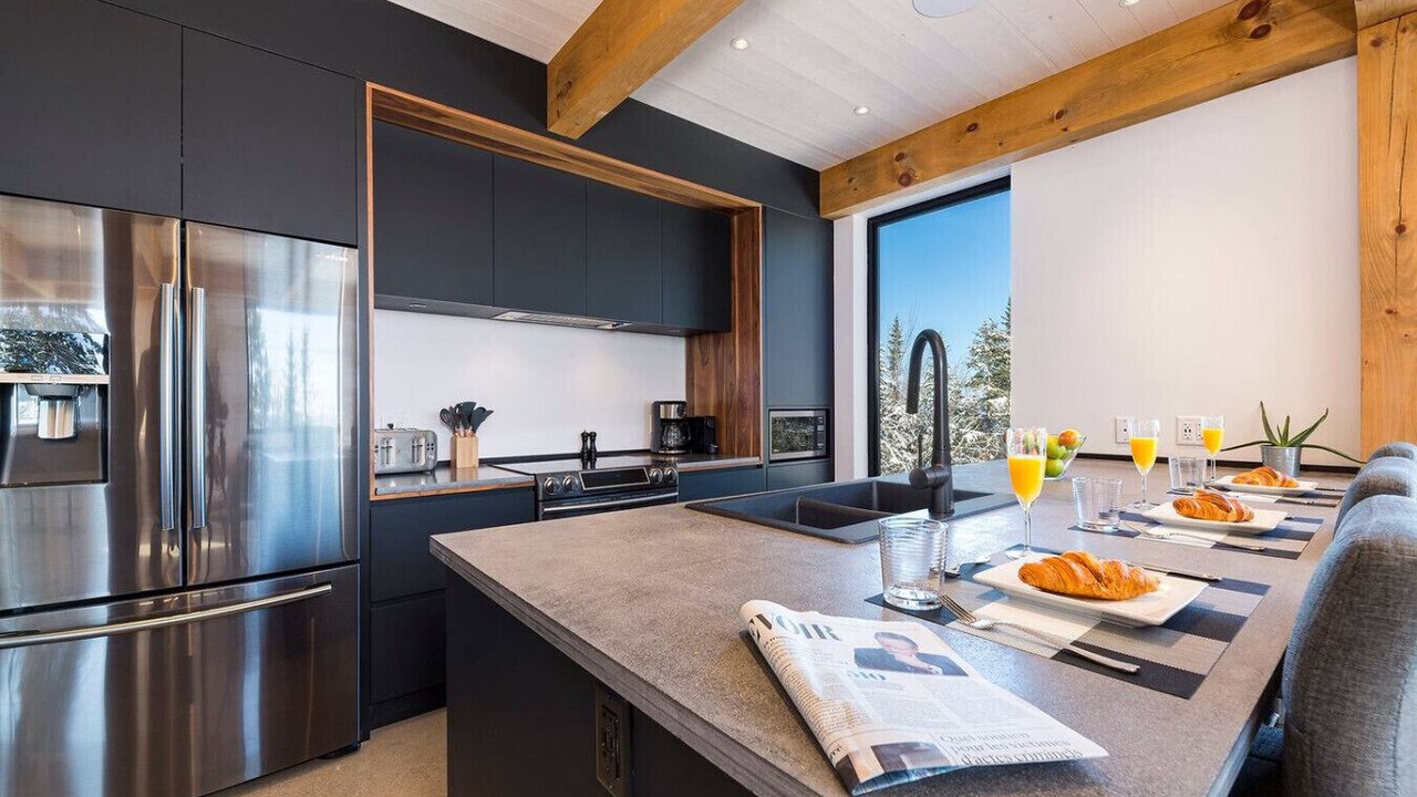 Photo of Kitchen in Petite-Riviere-Saint-Francois