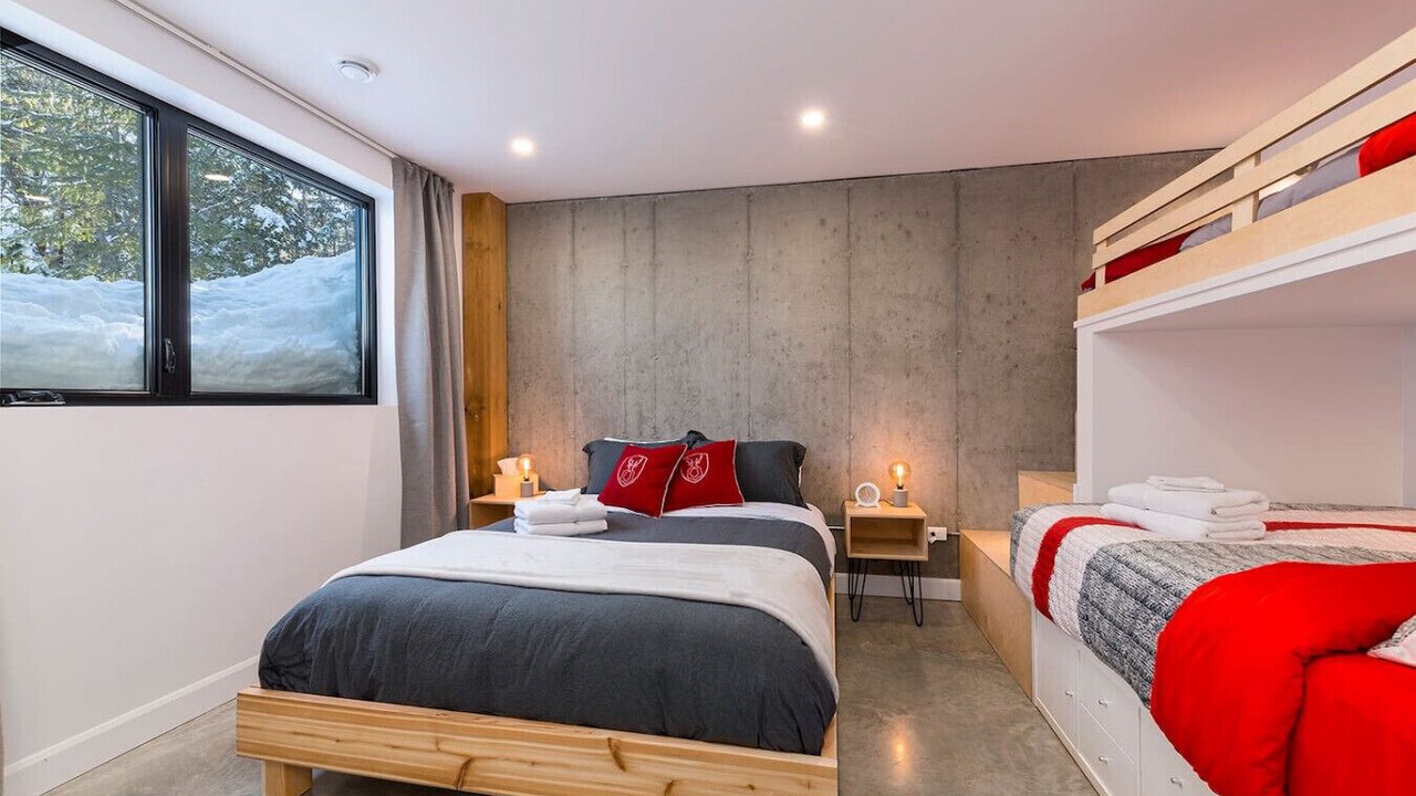 Photo of Bedroom in Petite-Riviere-Saint-Francois