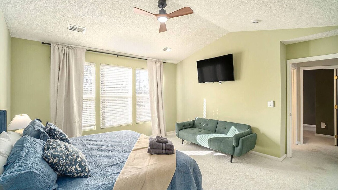 Photo of Bedroom in Olathe