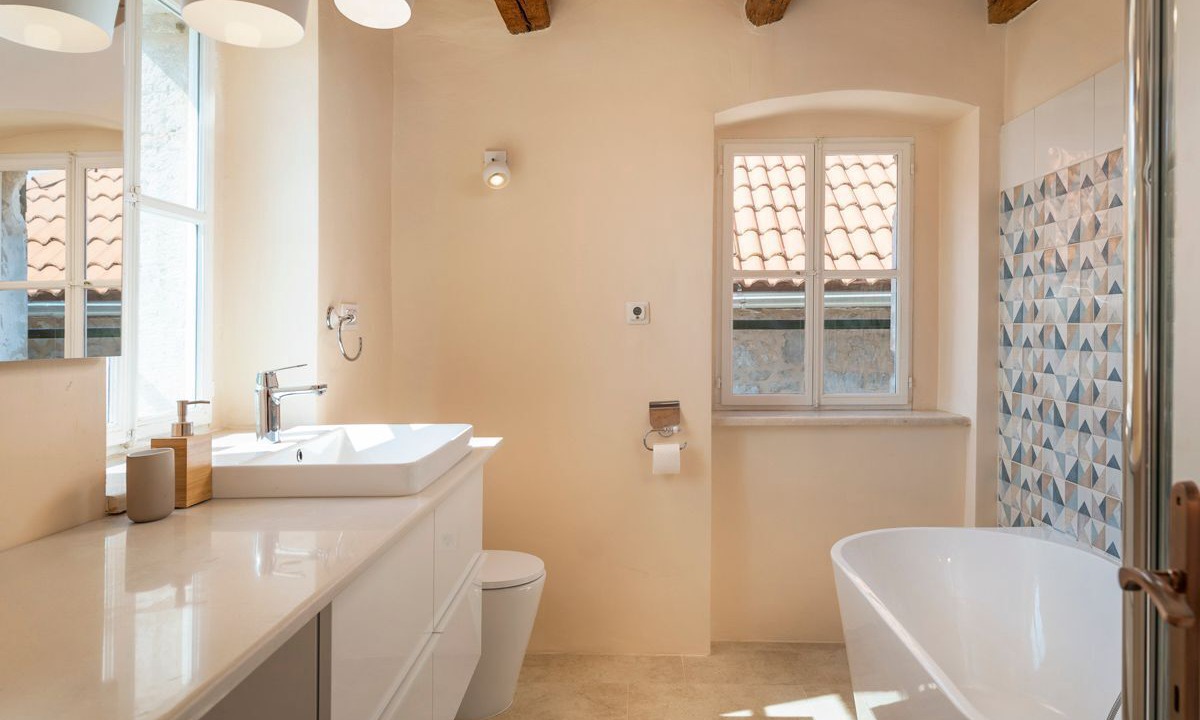 Photo of Bathroom in Pitve