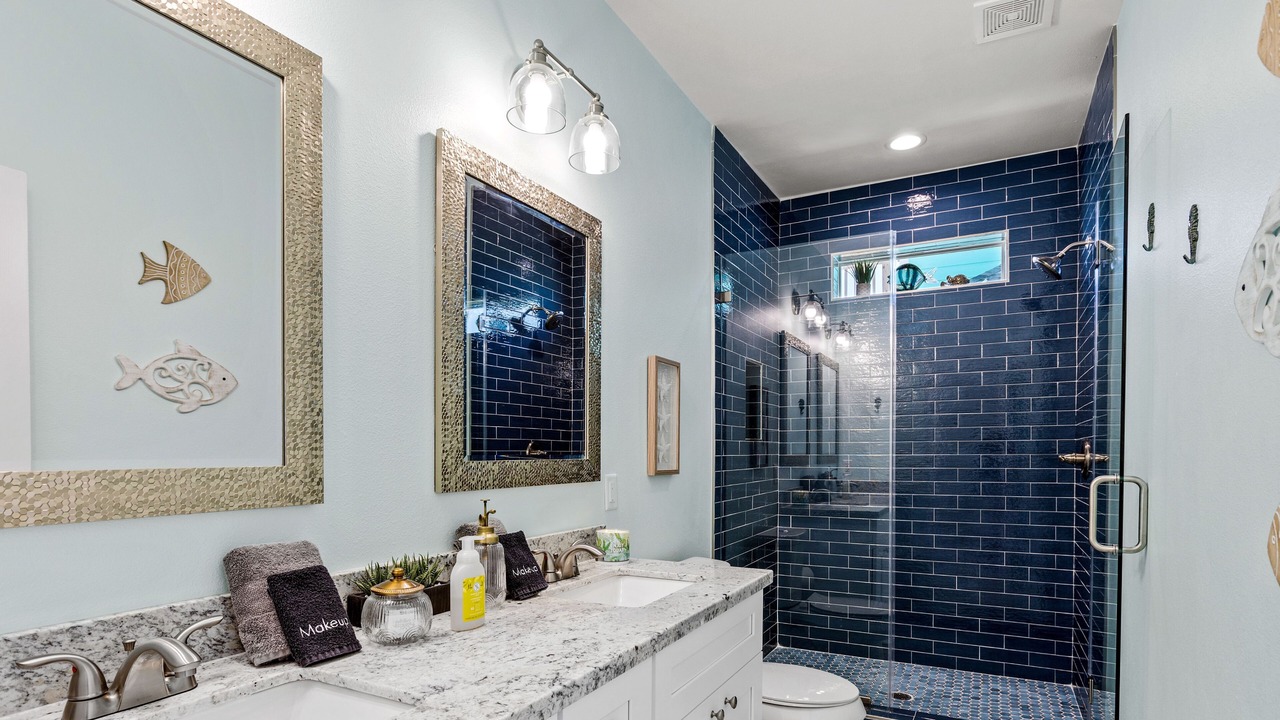 Photo of Bathroom in Port Bolivar