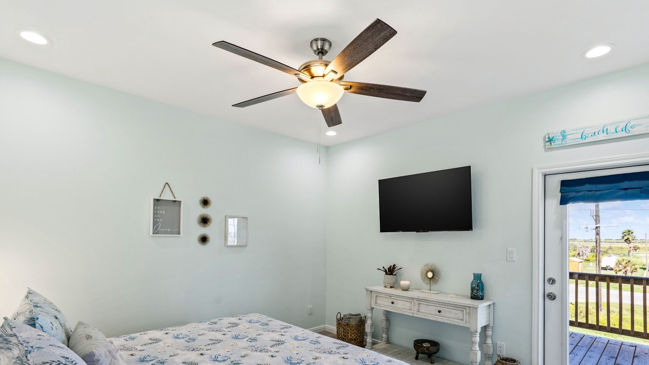 Photo of Bedroom in Port Bolivar