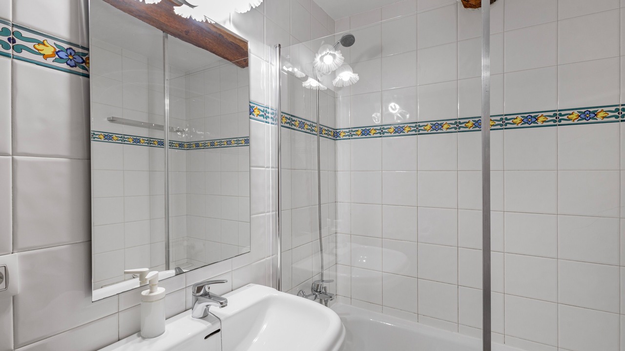 Photo of Bathroom in Sagas