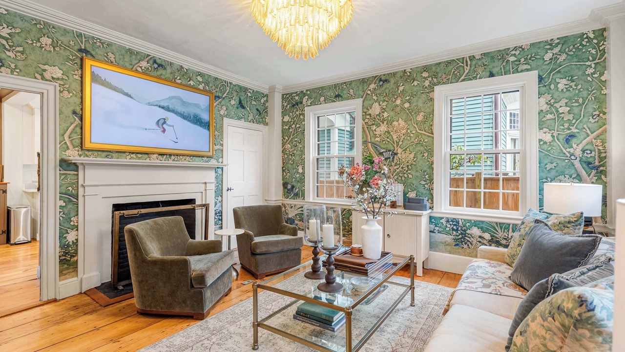 Photo of Livingroom in Newport