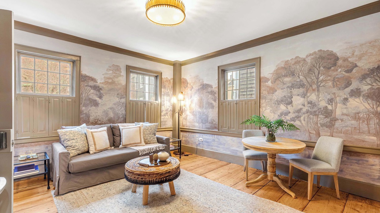 Photo of Livingroom in Newport
