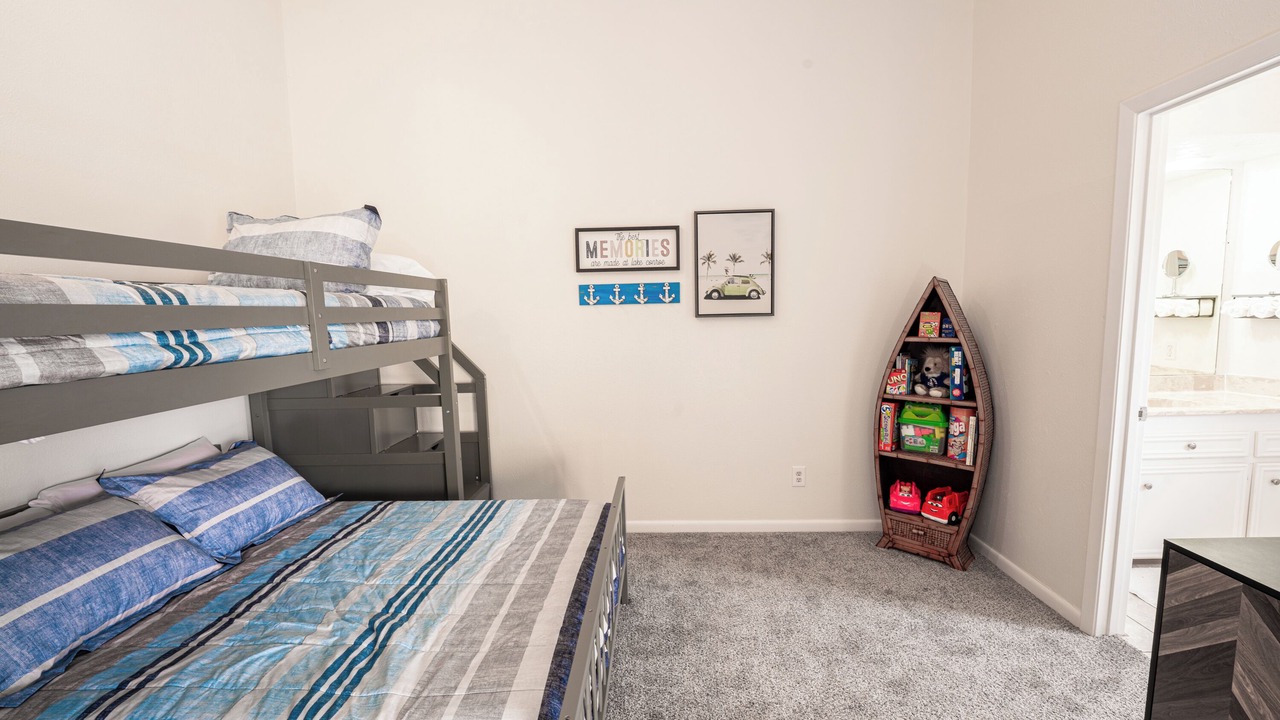 Photo of Bedroom in Walden on Lake Conroe
