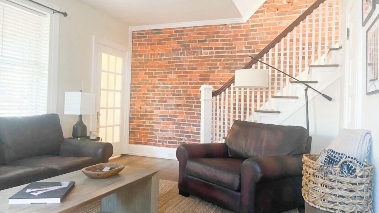 Photo of Livingroom in West Reading