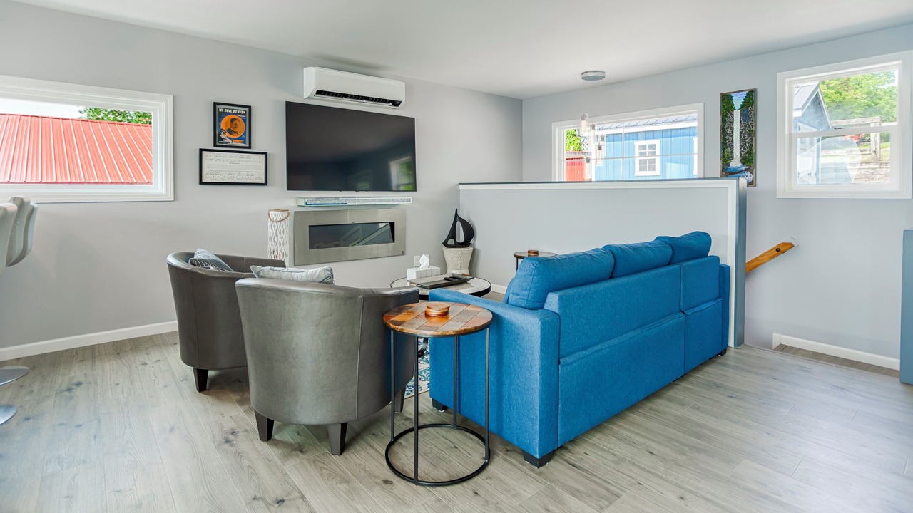 Photo of Livingroom in Seneca Falls