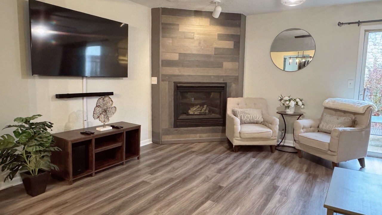 Photo of Livingroom in Lee's Summit