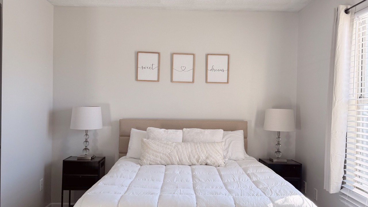 Photo of Bedroom in Lee's Summit