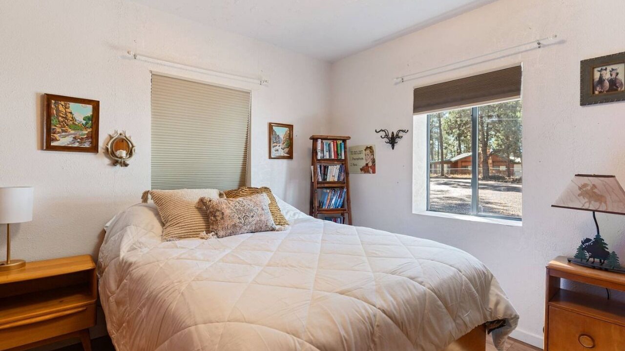Photo of Bedroom in Pinetop-Lakeside