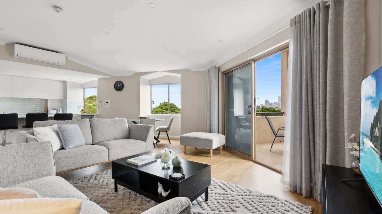 Photo of Livingroom in Camperdown