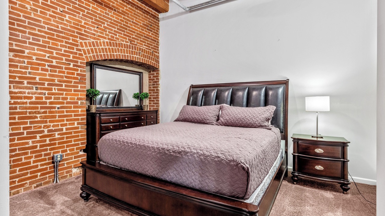 Photo of Bedroom in Downtown West