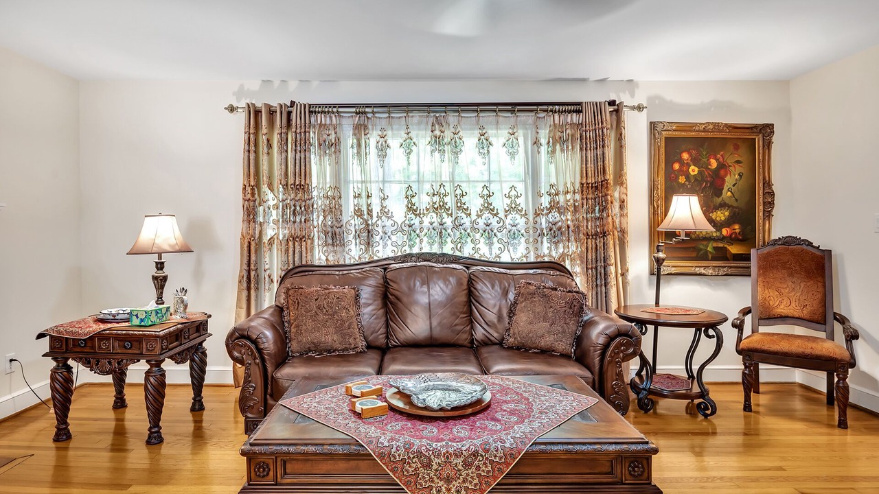Photo of Livingroom in Chapel Hill