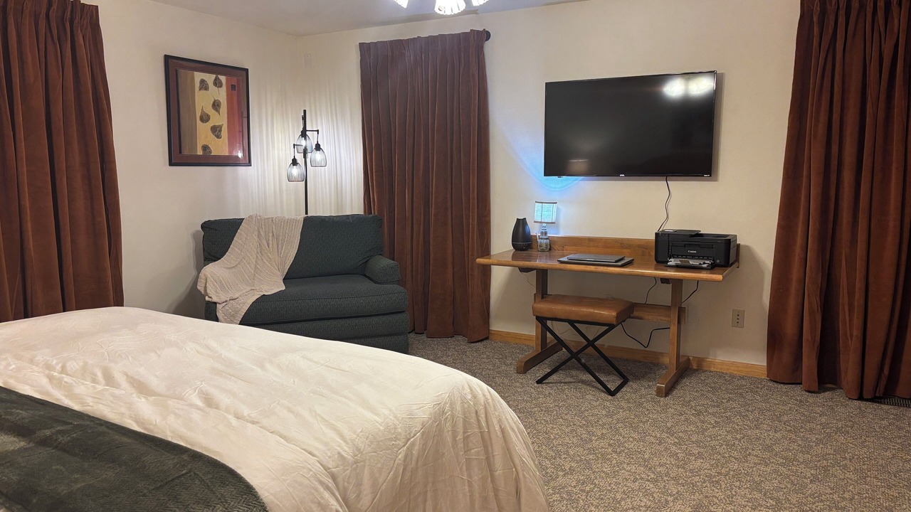 Photo of Bedroom in Cloudcroft
