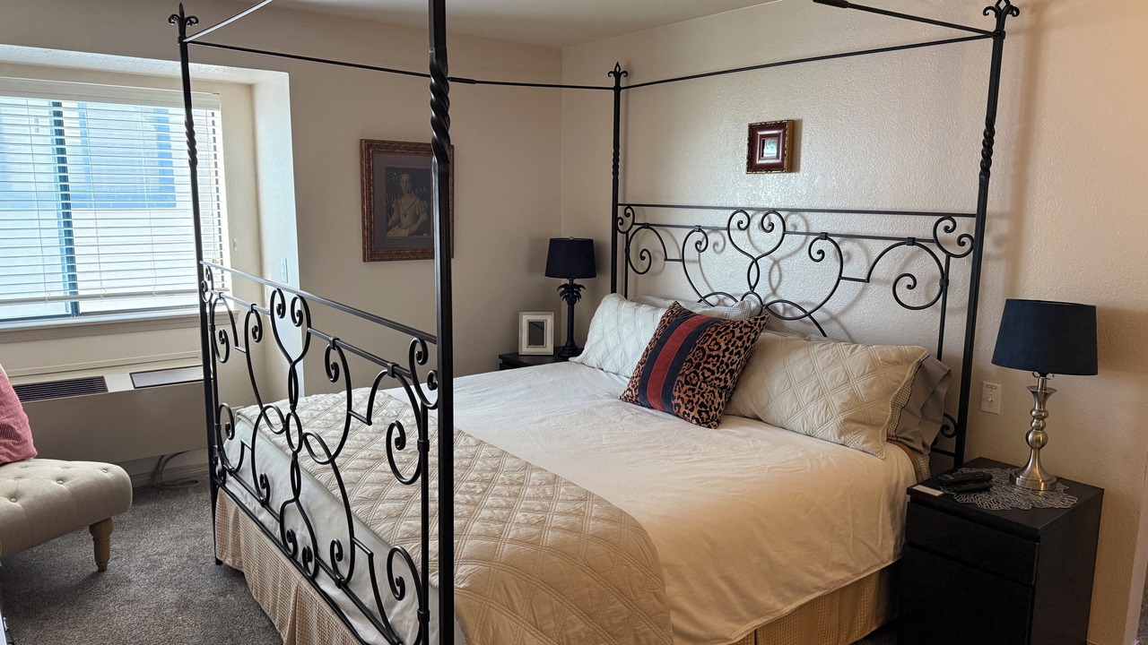 Photo of Bedroom in Greenwood Village