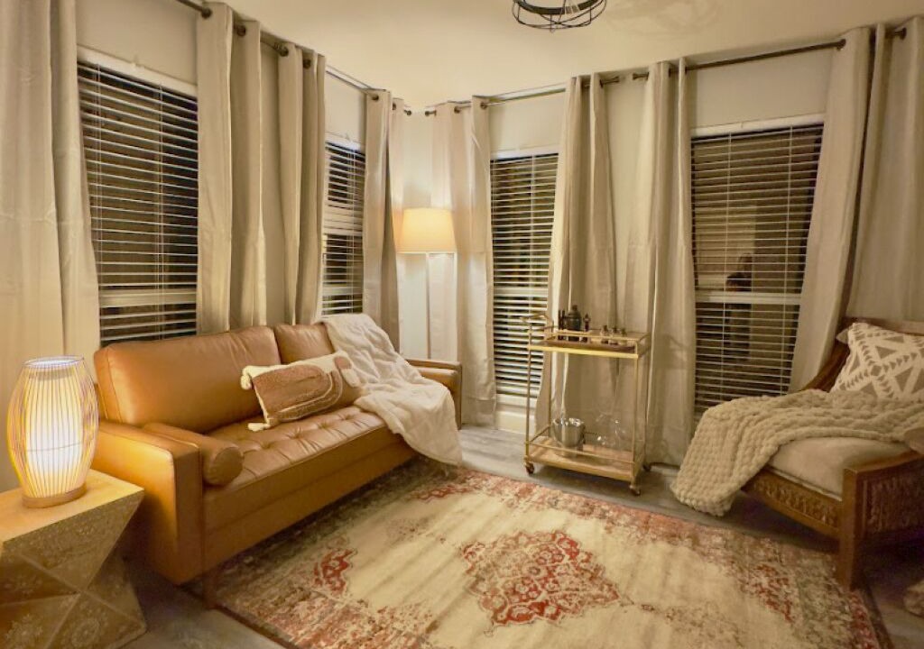 Photo of Livingroom in Highland Lake Estates
