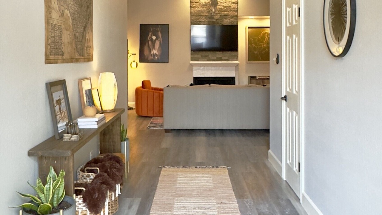 Photo of Livingroom in Highland Lake Estates