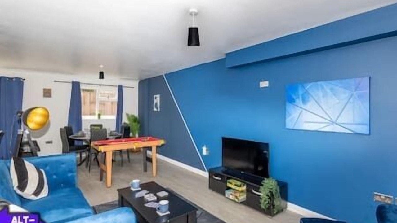 Photo of Livingroom in Leeds