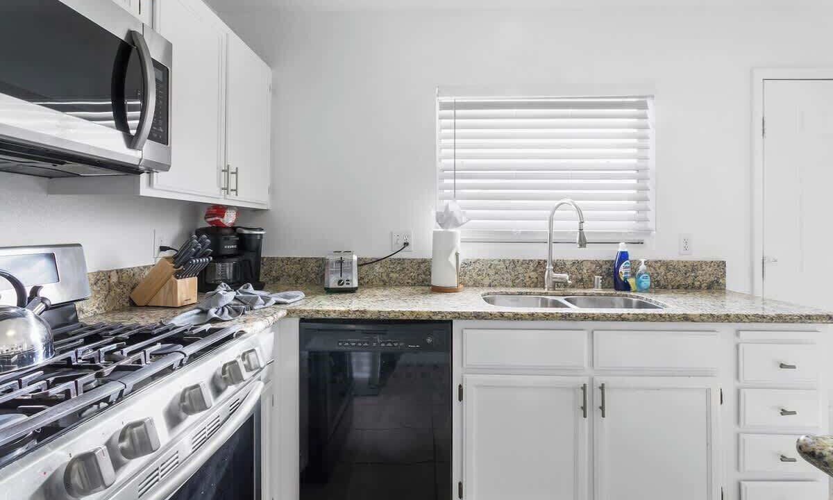 Photo of Kitchen in North Las Vegas