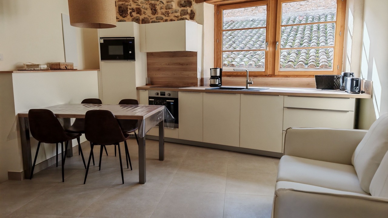 Photo of Kitchen in Saint-Georges-de-Luzencon